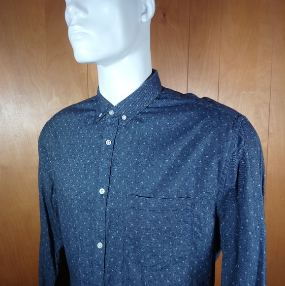 H&M Long Sleeve Button Down Shirt - Picture 3 of 5
